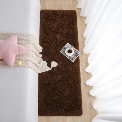 VIKAMA Modern Shaggy Runner Rug Soft Bedside Rug for Bedroom Living Room Sofa Runner Hallway Mat Home Decor