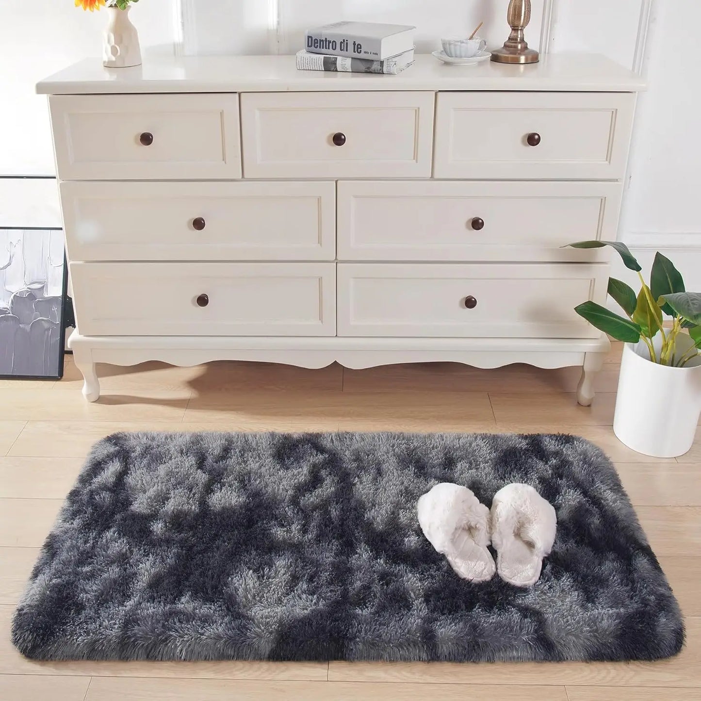 VIKAMA Modern Shaggy Runner Rug Soft Bedside Rug for Bedroom Living Room Sofa Runner Hallway Mat Home Decor